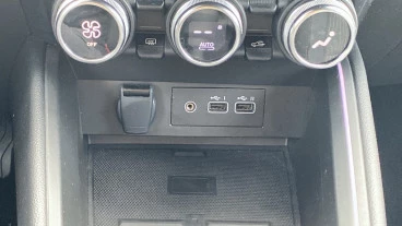 Renault Clio techno Eco-G 100cv (74kW)