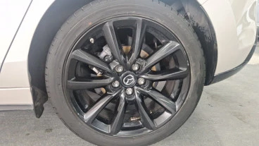 Mazda3 2.0 e-SKYACTIV-G 88KW HOMURA