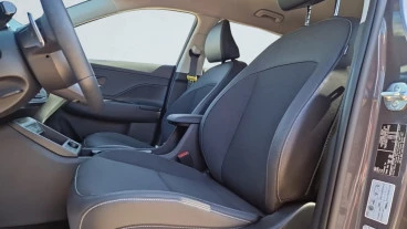 Hyundai Kona EV 150kW 65kWh Black Line Tecno 2C