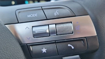Hyundai Kona EV 150kW 65kWh Black Line Tecno 2C