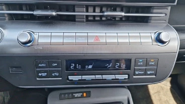 Hyundai Kona EV 150kW 65kWh Black Line Tecno 2C