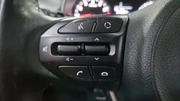 Kia Rio 1.2 CVVT 62kW (84CV) Concept