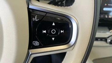 Volvo XC60 2.0 B5 G MHEV Plus Dark Auto AWD