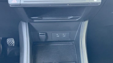 Renault Captur techno Eco-G 100cv (74 kW)