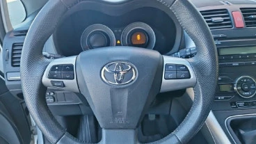 Toyota Auris 1.4 D-4D DPF Active