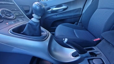 Toyota Auris 1.4 D-4D DPF Active