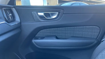 Volvo XC60 2.0 B5 G MHEV Core Auto AWD
