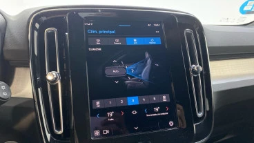 Volvo XC40 2.0 B3 G Core Auto