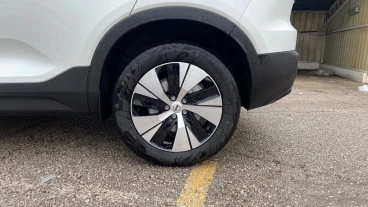 Volvo XC40 2.0 B3 G Plus Dark Auto