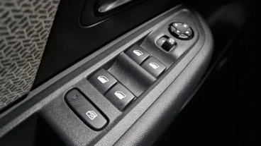 Citroën C4 BlueHDi 130 S&S EAT8 Shine