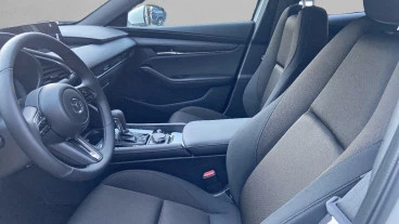 Mazda3 2.5L E-SKY G MHEV 103kW Centre-line