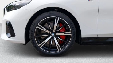BMW i5 eDrive40