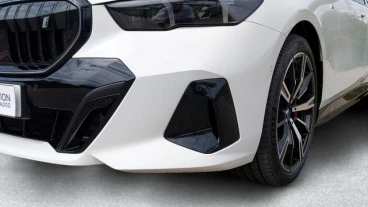 BMW i5 eDrive40