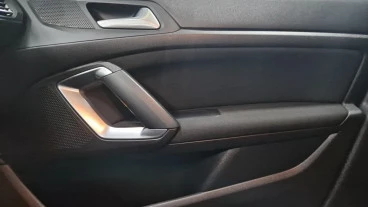 Peugeot 308 5p Style BlueHDi 75KW (100CV)