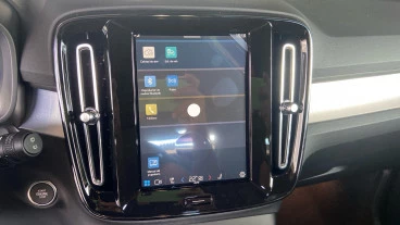 Volvo XC40 2.0 B3 G Plus Dark Auto