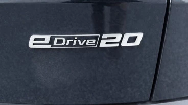 BMW iX2 eDrive20