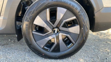 Dacia Jogger Expression HYBRID 105kW (140CV) 5 plazas