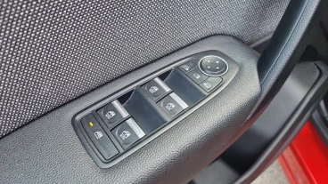 Renault Captur techno Eco-G 100cv (74 kW)