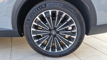 Omoda 9 SHS Premium 1.5 TGDI 395kW AWD