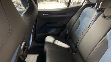 Volvo EX30 Single Motor Extended Range Plus Auto