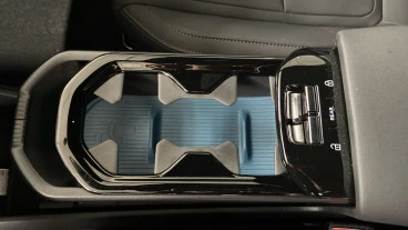 Volvo EX30 Single Motor Extended Range Plus Auto