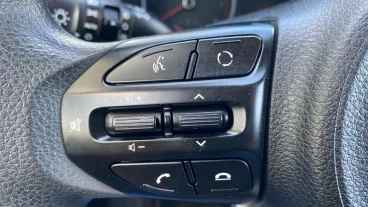 Kia Rio 1.2 CVVT 62kW (84CV) Concept