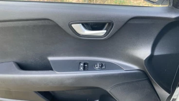 Kia Rio 1.2 CVVT 62kW (84CV) Concept