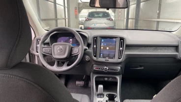 Volvo XC40 2.0 B3 G Essential Auto