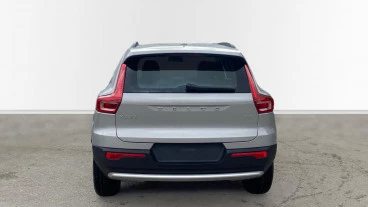 Volvo XC40 2.0 B3 G Essential Auto