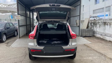 Volvo XC40 2.0 B3 G Essential Auto