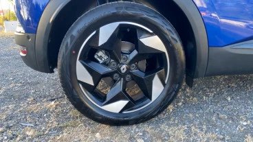 Renault Captur techno Eco-G 100cv (74 kW)