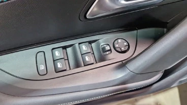 Peugeot 2008 Allure Pack Puretech 130 S&S 6 Vel. MAN