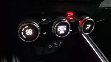 Renault Clio techno Eco-G 100cv (74kW)