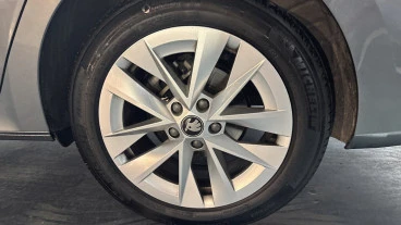Skoda Octavia Combi 1.5 TSI 110kW DSG m-HEV Selection
