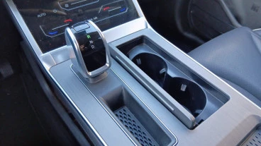 EBRO S400 1.5 DHE HEV Excellence CVT