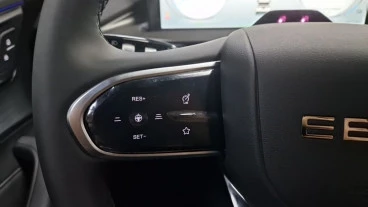 EBRO S400 1.5 DHE HEV Excellence CVT