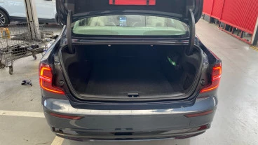 Volvo S60 B4(G) FWD Ultimate Dark Auto