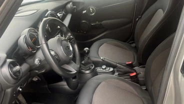 MINI COOPER 5 PUERTAS