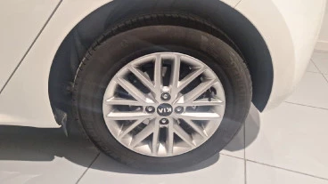 Kia Rio 1.2 DPi 62kW (84CV) Drive