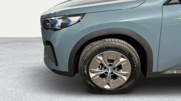 BMW iX2 xDrive30