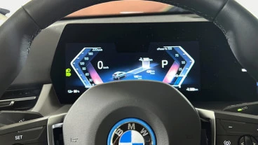 BMW iX2 xDrive30
