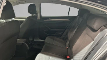 Volkswagen Passat Business 2.0 TDI 110kW (150CV)