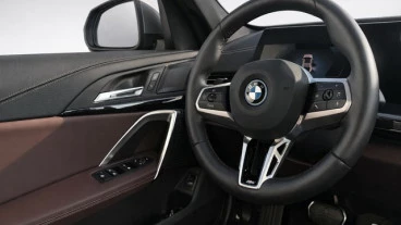 BMW iX2 xDrive30