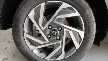Hyundai Bayon 1.0 TGDI 74kW (100CV) 48V Maxx