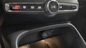 Volvo XC40 2.0 B3 G Core Auto