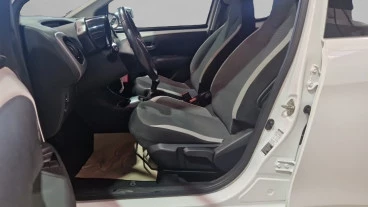 Toyota Aygo 1.0 70 x-play