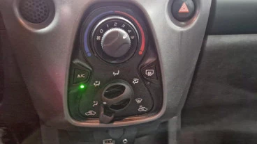 Toyota Aygo 1.0 70 x-play