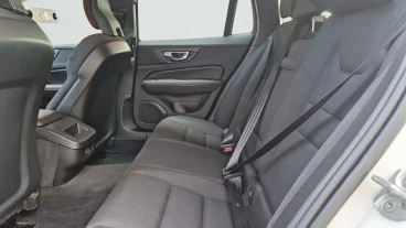 Volvo V60 2.0 B4 (D) Momentum Pro Auto