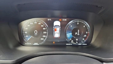 Volvo V60 2.0 B4 (D) Momentum Pro Auto