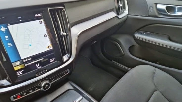 Volvo V60 2.0 B4 (D) Momentum Pro Auto